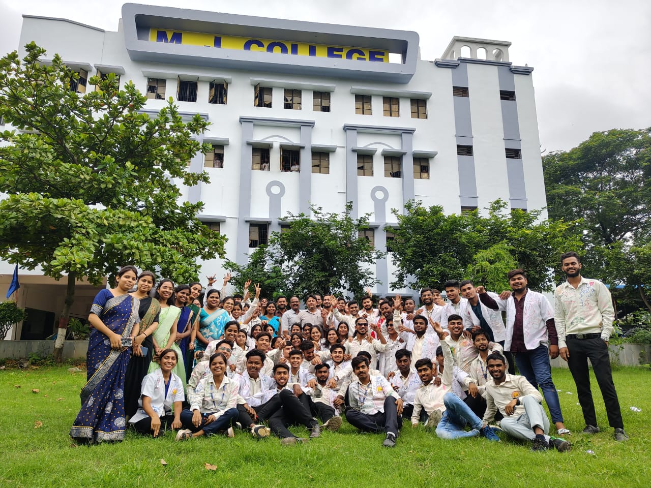 M J College Academic Campus Life